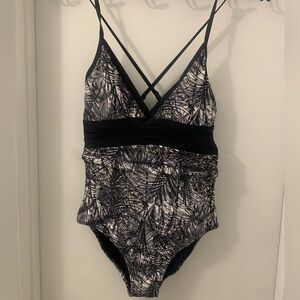 NWOT Balance Collection One-piece Swim Suit small